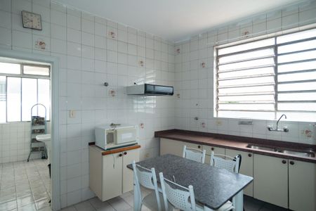 Apartamento à venda com 134m², 4 quartos e 1 vaga Apartamento à venda com 134m², 4 quartos e 1 vagaCozinha