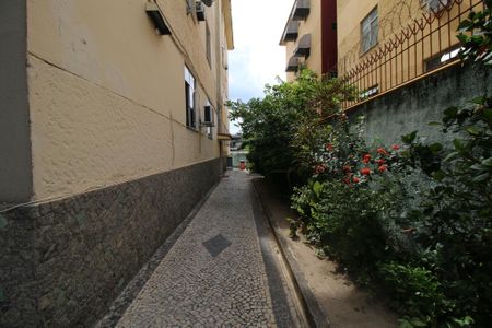 Apartamento para alugar com 80m², 3 quartos e sem vagaÁrea comum