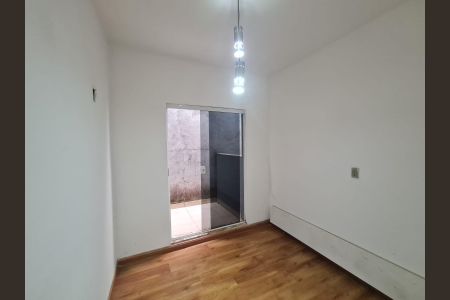 Casa à venda com 100m², 4 quartos e 2 vagas Casa à venda com 100m², 4 quartos e 2 vagasQuarto 2