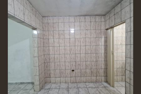 Casa à venda com 100m², 4 quartos e 2 vagas Casa à venda com 100m², 4 quartos e 2 vagasCozinha Edícula