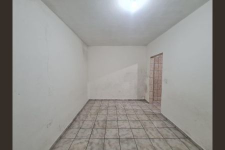 Casa à venda com 100m², 4 quartos e 2 vagas Casa à venda com 100m², 4 quartos e 2 vagasQuarto/Sala Edícula
