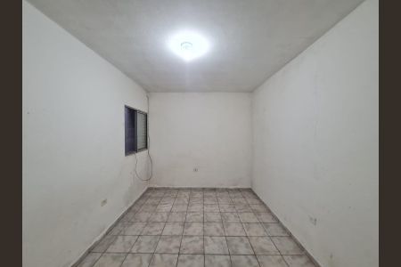 Casa à venda com 100m², 4 quartos e 2 vagas Casa à venda com 100m², 4 quartos e 2 vagasQuarto/Sala Edícula