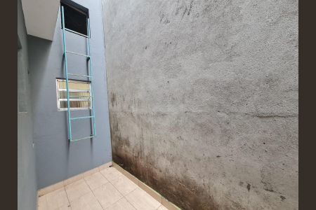 Casa à venda com 100m², 4 quartos e 2 vagas Casa à venda com 100m², 4 quartos e 2 vagasVaranda do Quarto 2