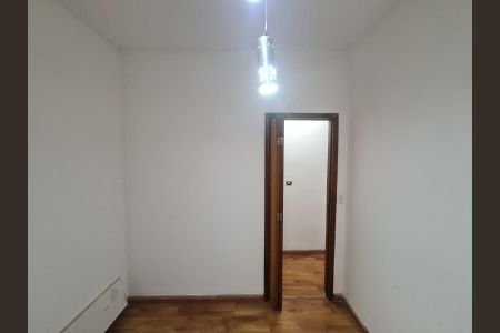 Casa à venda com 100m², 4 quartos e 2 vagas Casa à venda com 100m², 4 quartos e 2 vagasQuarto 2