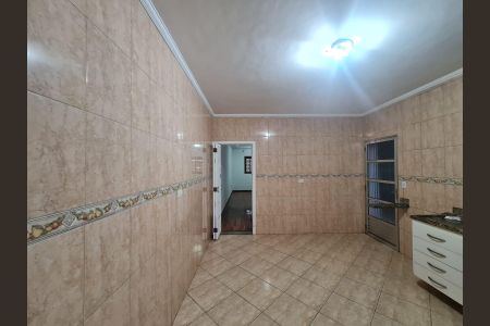 Casa à venda com 100m², 4 quartos e 2 vagas Casa à venda com 100m², 4 quartos e 2 vagasCozinha