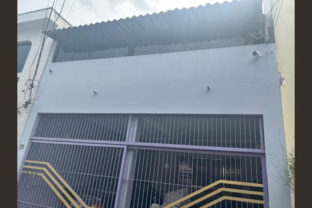 Casa à venda com 155m², 2 quartos e 2 vagasFoto 01