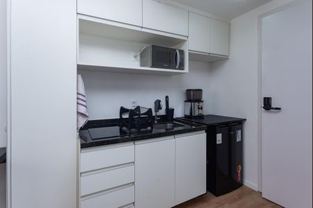Studio para alugar com 28m², 1 quarto e sem vaga Studio para alugar com 28m², 1 quarto e sem vagaCozinha