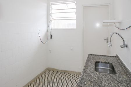 Cozinha de apartamento para alugar com 1 quarto, 45m² em Bom Retiro, São Paulo