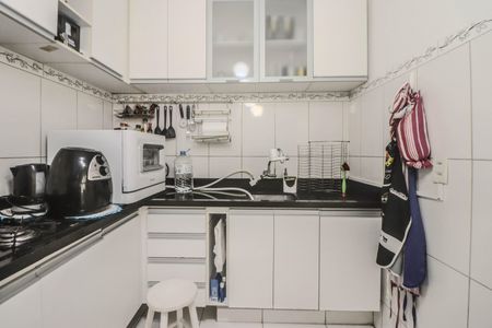 Apartamento à venda com 90m², 2 quartos e sem vaga Apartamento à venda com 90m², 2 quartos e sem vagaCozinha e Área de Serviço