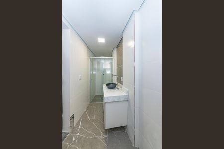 Apartamento para alugar com 90m², 2 quartos e sem vagaBanheiro da Suíte