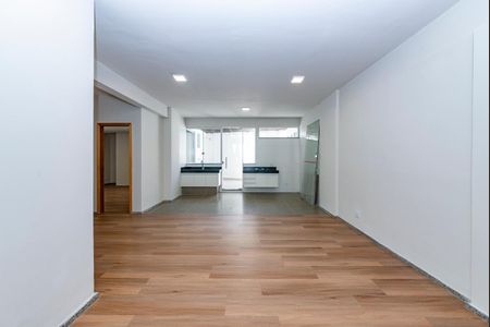 Apartamento para alugar com 90m², 2 quartos e sem vagaSala