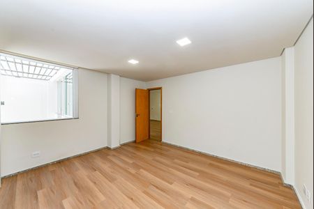 Apartamento para alugar com 90m², 2 quartos e sem vagaSuíte