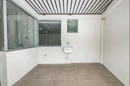Apartamento para alugar com 90m², 2 quartos e sem vagaÁrea de Serviço