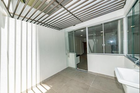 Apartamento para alugar com 90m², 2 quartos e sem vagaÁrea de Serviço