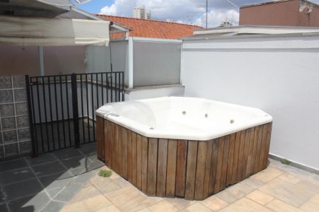 Casa de condomínio à venda com 200m², 3 quartos e 3 vagasCobertura