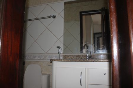 Casa de condomínio à venda com 200m², 3 quartos e 3 vagasBanheiro da Suíte