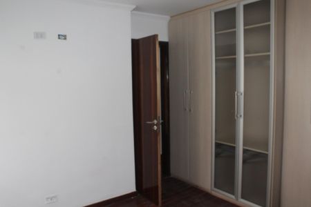 Casa de condomínio à venda com 200m², 3 quartos e 3 vagasSuíte