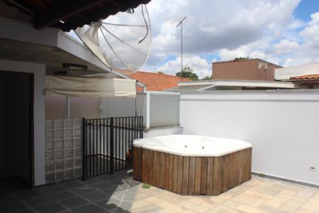 Casa de condomínio à venda com 200m², 3 quartos e 3 vagasCobertura