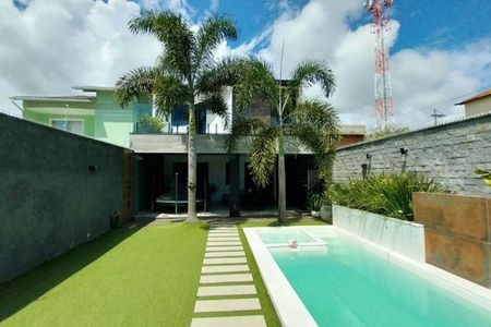 Casa à venda com 141m², 4 quartos e 2 vagas