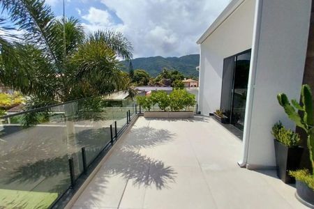 Casa à venda com 141m², 4 quartos e 2 vagas