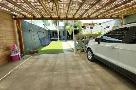 Casa à venda com 141m², 4 quartos e 2 vagas