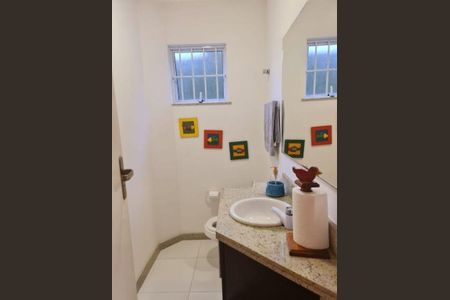 Casa à venda com 210m², 4 quartos e 2 vagas