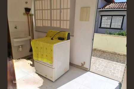 Casa à venda com 210m², 4 quartos e 2 vagas