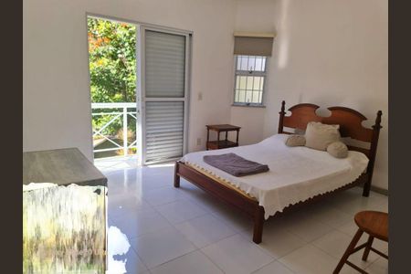 Casa à venda com 210m², 4 quartos e 2 vagas