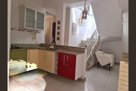 Casa à venda com 210m², 4 quartos e 2 vagas