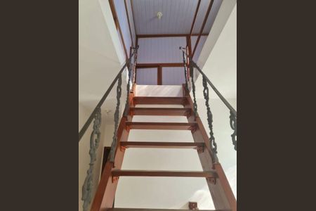 Casa à venda com 210m², 4 quartos e 2 vagas