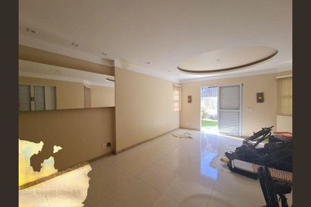 Casa à venda com 210m², 4 quartos e 2 vagas