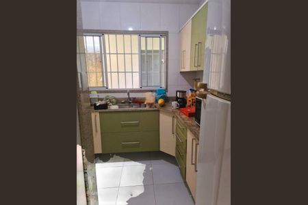 Casa à venda com 210m², 4 quartos e 2 vagas