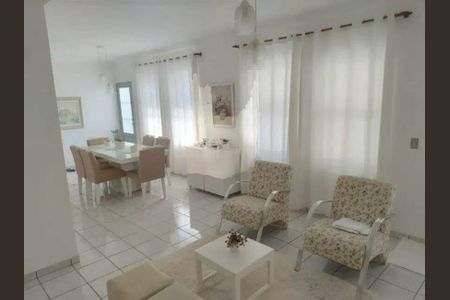 Casa à venda com 235m², 3 quartos e 4 vagas