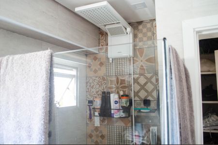Apartamento à venda com 58m², 2 quartos e 2 vagas Apartamento à venda com 58m², 2 quartos e 2 vagasBanheiro Suíte