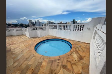 Apartamento à venda com 263m², 4 quartos e 3 vagasÁrea comum - Piscina