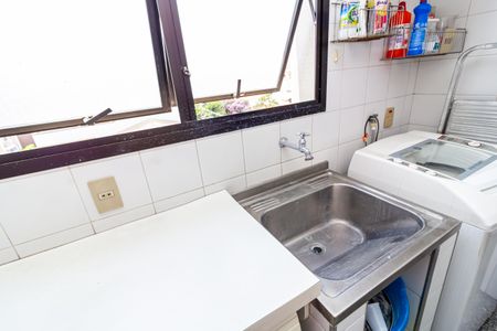 Apartamento à venda com 150m², 3 quartos e 2 vagasLavanderia