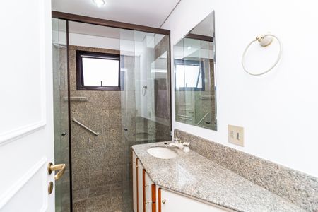 Apartamento à venda com 150m², 3 quartos e 2 vagasBanheiro