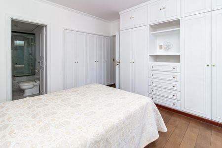 Apartamento à venda com 150m², 3 quartos e 2 vagasSuíte