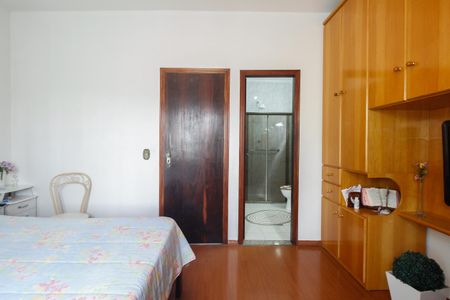 Casa à venda com 135m², 3 quartos e 2 vagasSuíte 