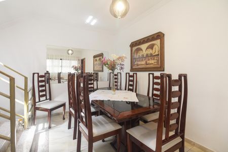 Casa à venda com 135m², 3 quartos e 2 vagasSala de Jantar 