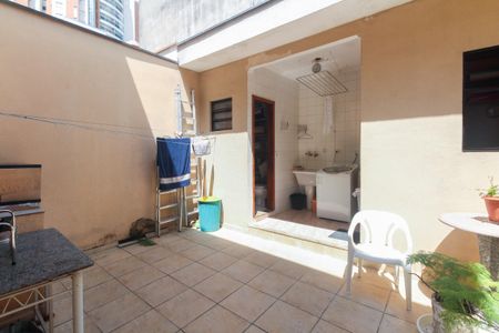 Casa à venda com 135m², 3 quartos e 2 vagasQuintal 