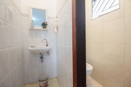 Casa à venda com 135m², 3 quartos e 2 vagasLavabo 