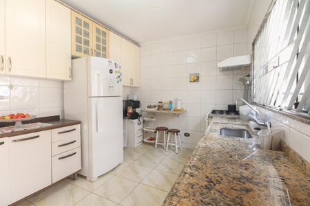 Casa à venda com 135m², 3 quartos e 2 vagasCozinha 