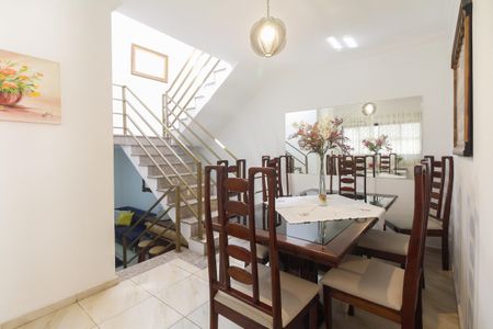 Casa à venda com 135m², 3 quartos e 2 vagasSala de Jantar 