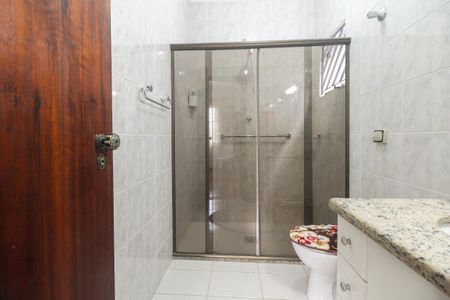 Casa à venda com 135m², 3 quartos e 2 vagasBanheiro Suíte 