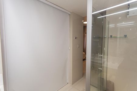 Apartamento à venda com 164m², 2 quartos e 1 vaga Apartamento à venda com 164m², 2 quartos e 1 vagaBanheiro da Suíte 2