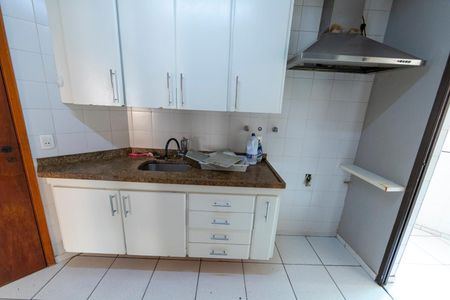 Apartamento para alugar com 130m², 3 quartos e 2 vagasCozinha