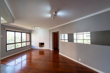 Apartamento para alugar com 130m², 3 quartos e 2 vagasSala