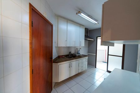 Apartamento para alugar com 130m², 3 quartos e 2 vagasCozinha