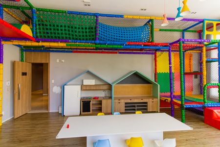 Apartamento à venda com 175m², 3 quartos e 3 vagas Apartamento à venda com 175m², 3 quartos e 3 vagasBrinquedoteca